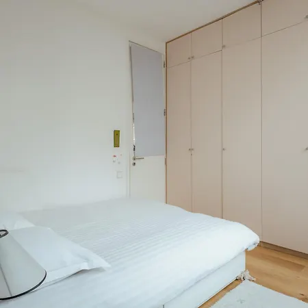 Veeve - Canal-side Hideaway Apartamento Paris