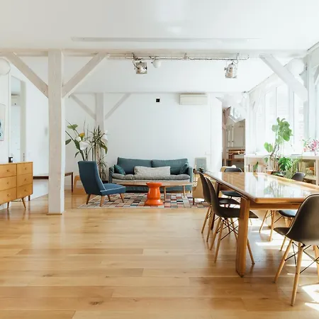 Veeve - Canal-side Hideaway Apartamento Paris